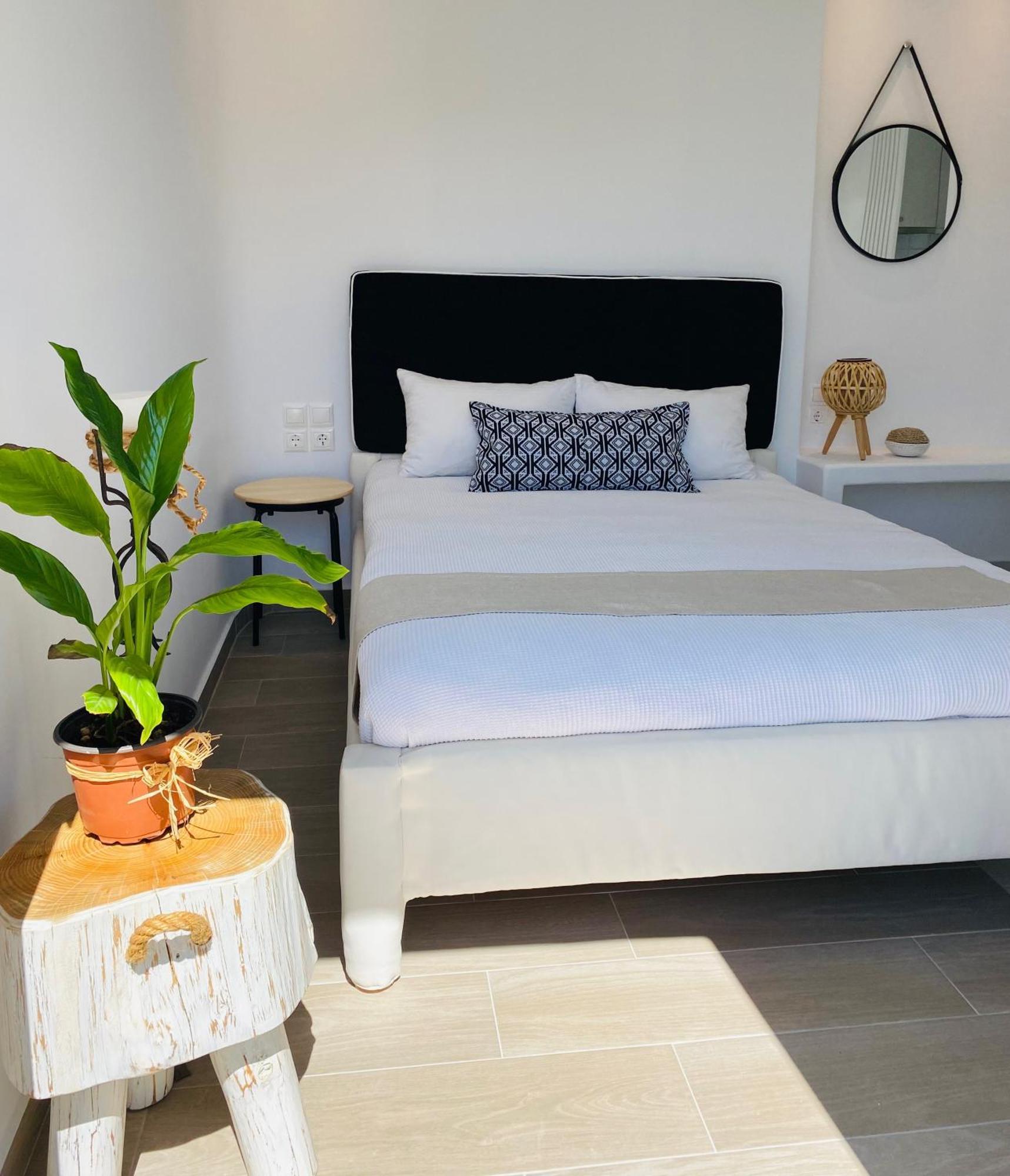 Tatiana Villa & Apartments Klouvas Екстериор снимка