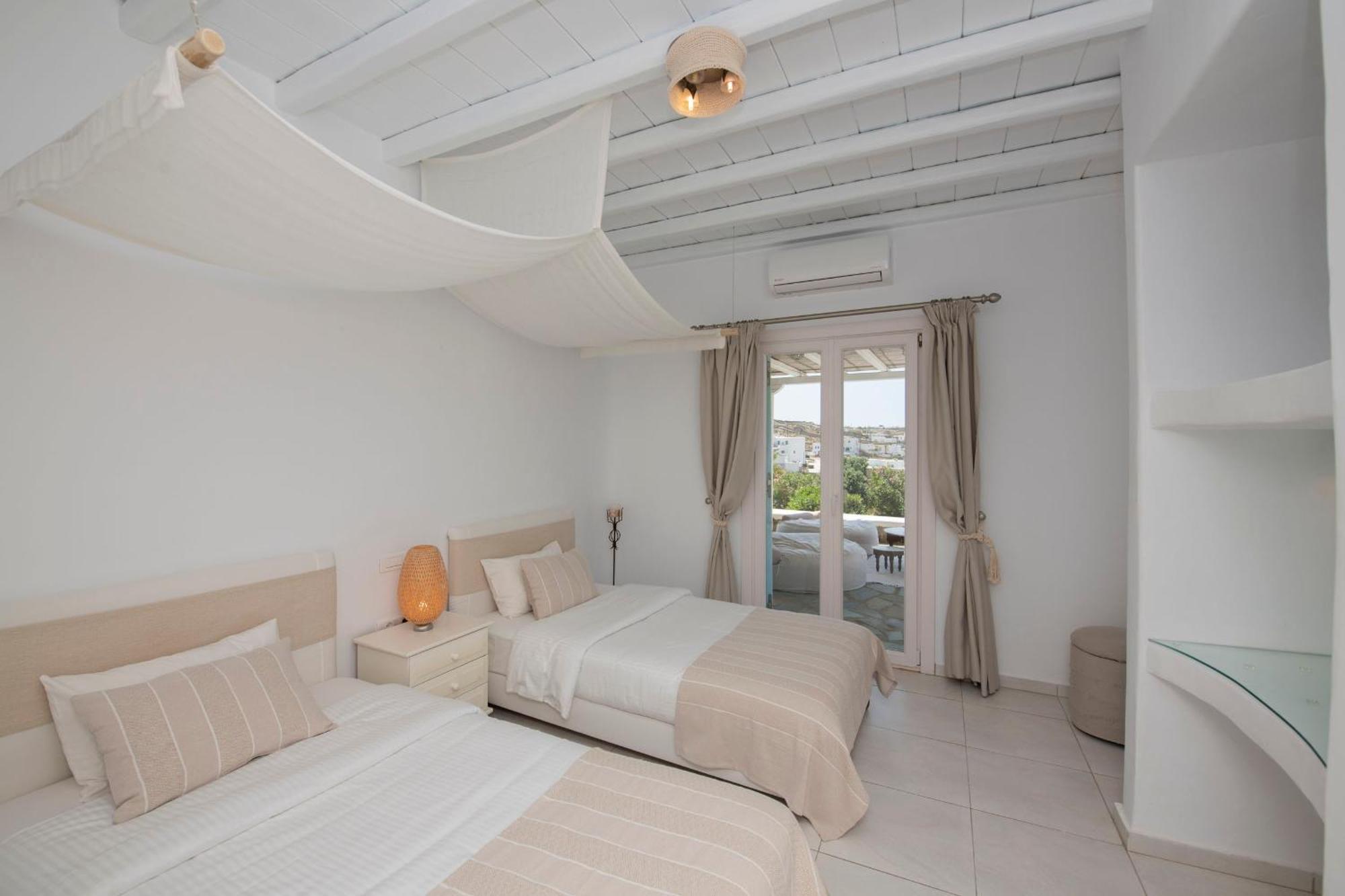 Tatiana Villa & Apartments Klouvas Екстериор снимка